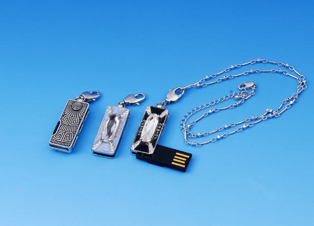 Jewelry Styles USB Flash Drive 1GB