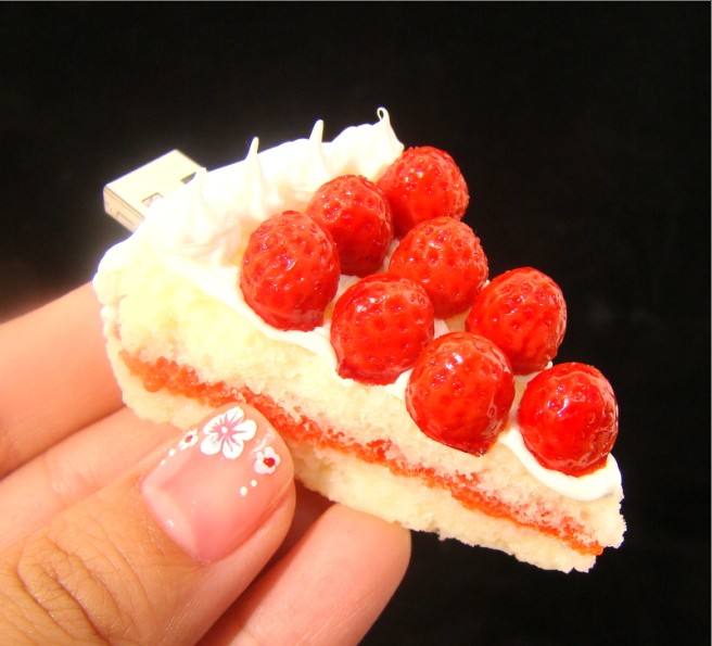 Strawberry Cake USB Flash Drive